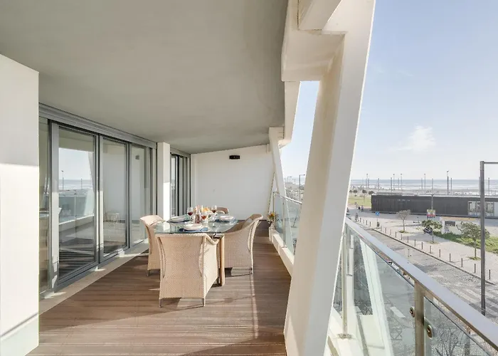 Luxury Plazza Sea View
