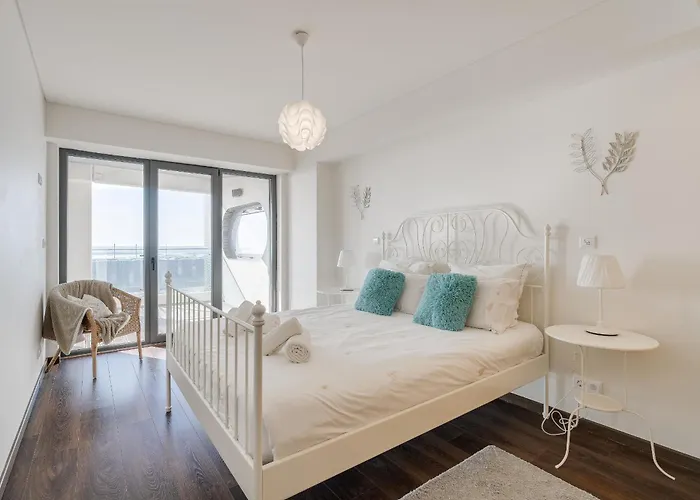 Vakantiehuis Luxury Plazza Sea View Costa de Caparica