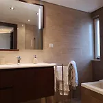 度假居 Luxury Plazza Sea View *