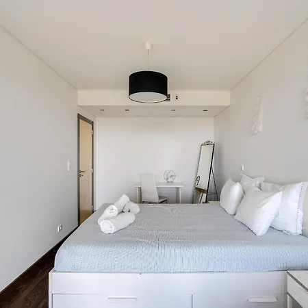 Luxury Plazza Sea View Ferienhaus Costa da Caparica