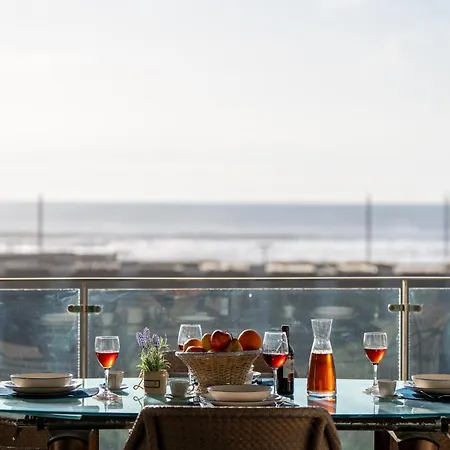 Luxury Plazza Sea View
