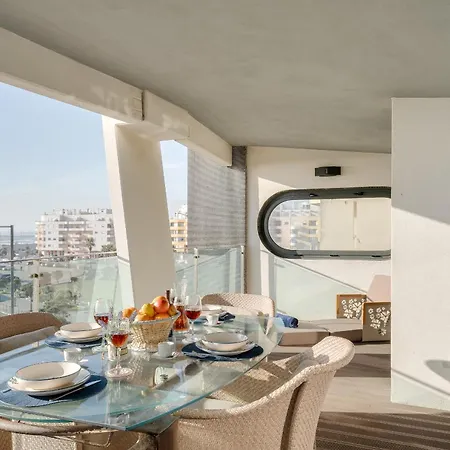 Luxury Plazza Sea View Casa vacanze