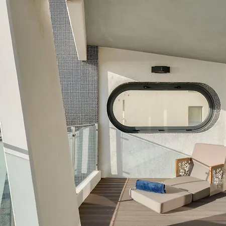 Ferienhaus Luxury Plazza Sea View *