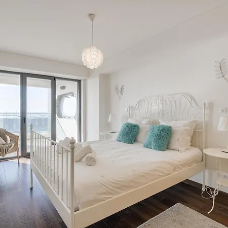 Ferienhaus Luxury Plazza Sea View Costa da Caparica