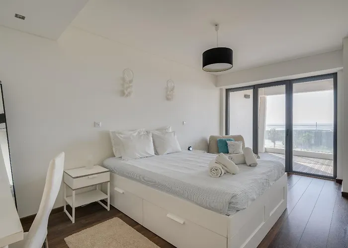 Luxury Plazza Sea View Casa de Férias Costa da Caparica
