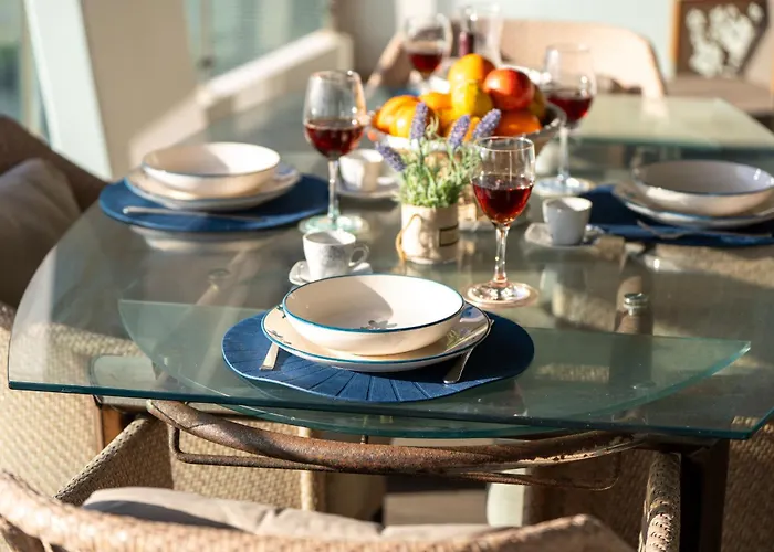 Luxury Plazza Sea View Hébergement de vacances